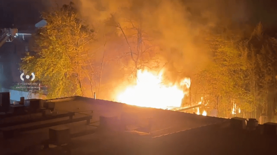 Multi-alarm fire breaks out in Queens: FDNY