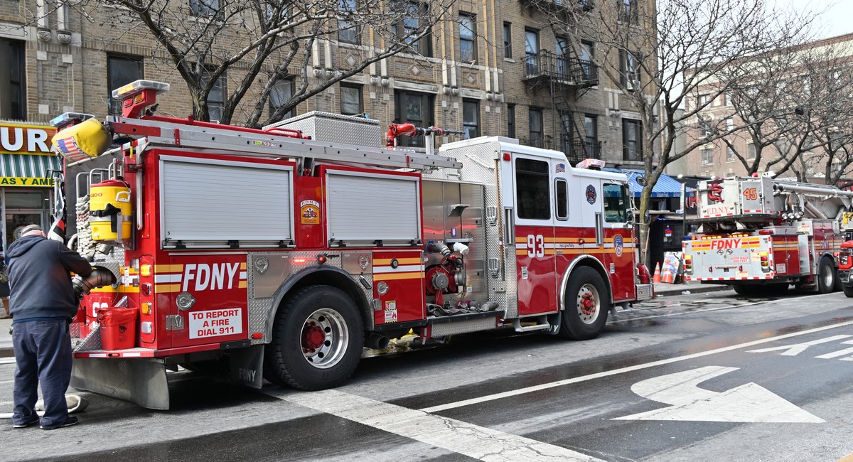 3 people killed, several injured in Upper Manhattan building fire, officials say