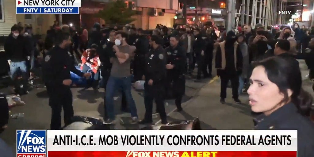 Anti-ICE mob violently confronts federal agents in NYC after immigrant arrest