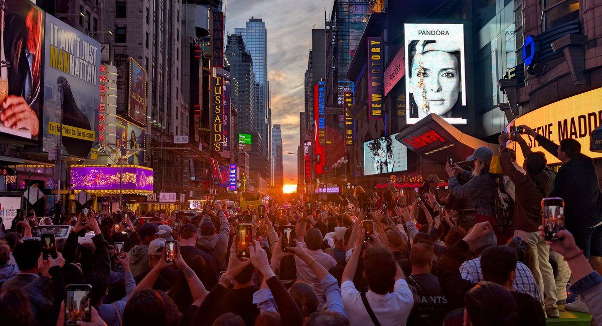 May brings the return of Manhattanhenge and 2 full moons