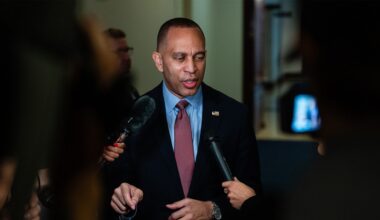 Jeffries launches New York redistricting project to gain House seats