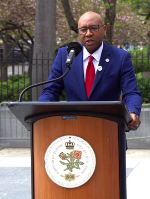 LiveOnNY and Queens Borough President Donovan Richards Jr. Host First-Ever Flag Raising Ceremony of Its Kind Under His Administration Honoring Organ Donor Heroes