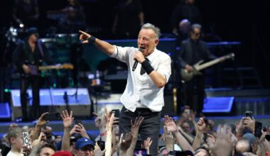 Bruce Springsteen says Long Island and New Jersey kinda like the same place