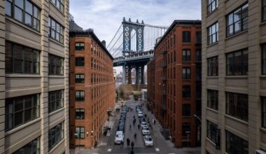 DUMBO Locals Fear World Cup Tourist Chaos