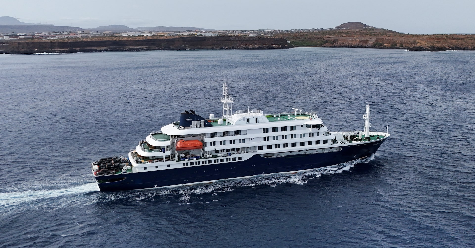 Countries track passengers of virus-hit cruise ship