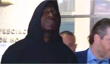 Suspect released from psych ward allegedly pushes elderly man down subway stairs