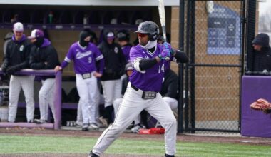 Baseball Splits Doubleheader With Manhattan