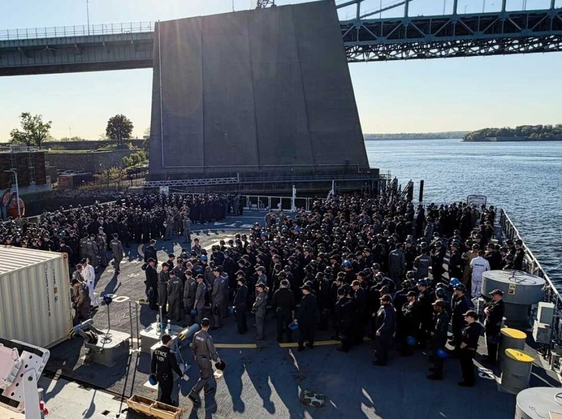 Students on the aft deck of the Empire State VII preparing for this year’s summer cruise. They’ll sail to Charleston, S.C., Málaga, Spain and Belfast, Northern Ireland before returning to New York.