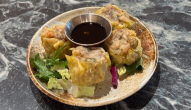 Gasalong Thai opens in Great Neck