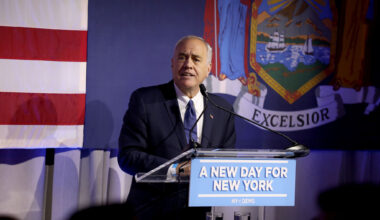 DiNapoli launches $2.1M ad campaign for NY primary