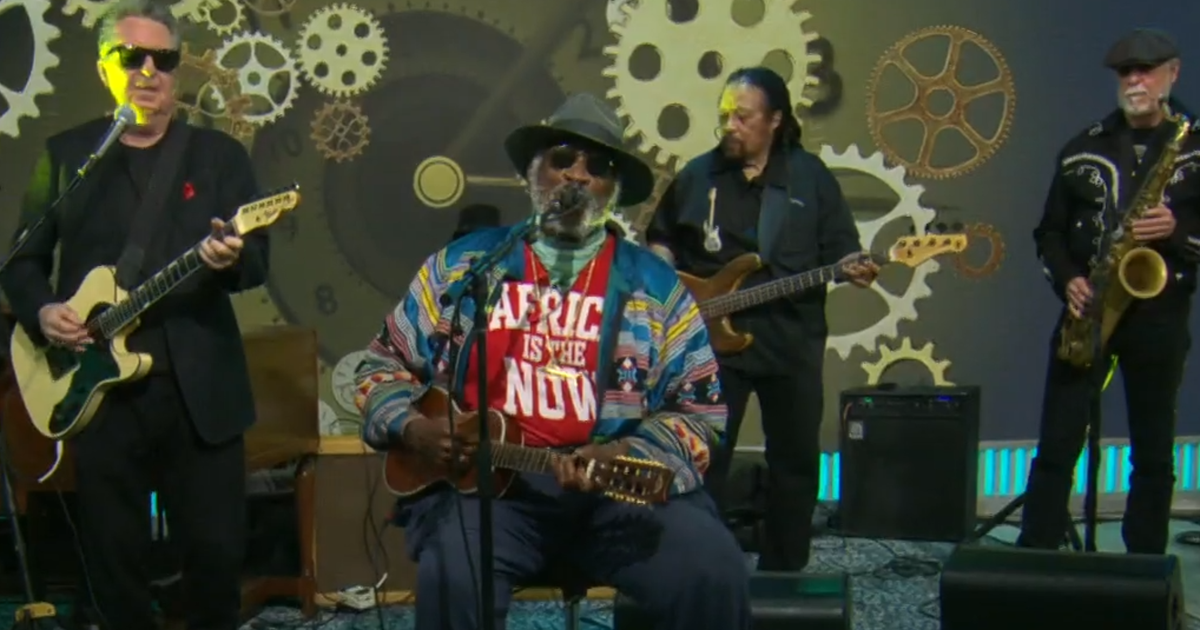 Saturday Sessions: Taj Mahal performs "Queen Bee"