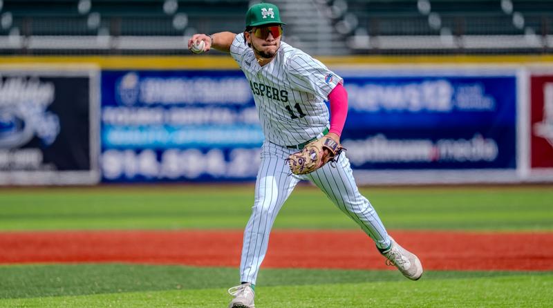 Baseball Falls to Iona in Final Series Opener of 2026