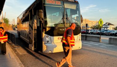 'It's chaos': LIRR commuters face shutdown, workarounds on first weekday of strike