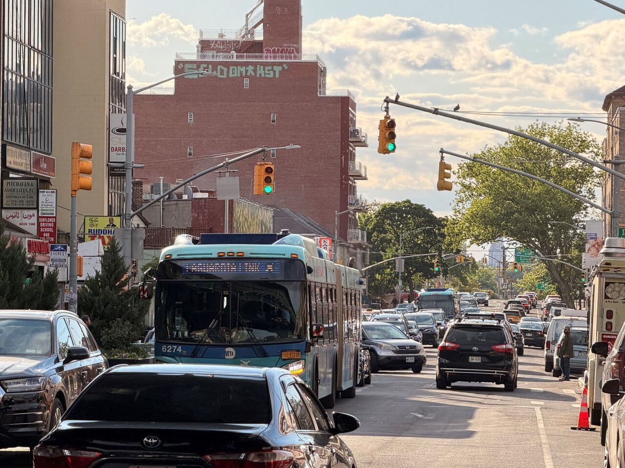A Proposed New Bus Lane Will Speed Up Service in Queens and Connect New Yorkers to LaGuardia Airport