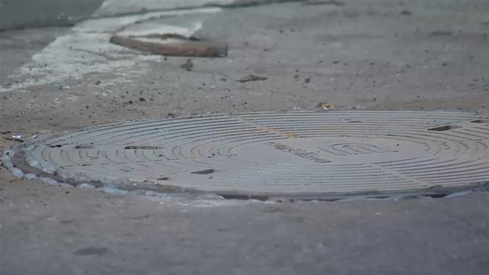 56-year-old woman dead after falling into uncovered manhole in New York City
