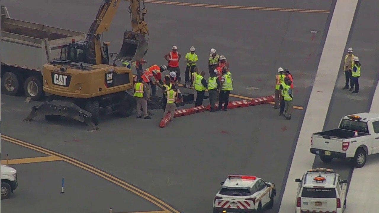 LaGuardia Airport sinkhole shuts down runway, disrupts NYC flights