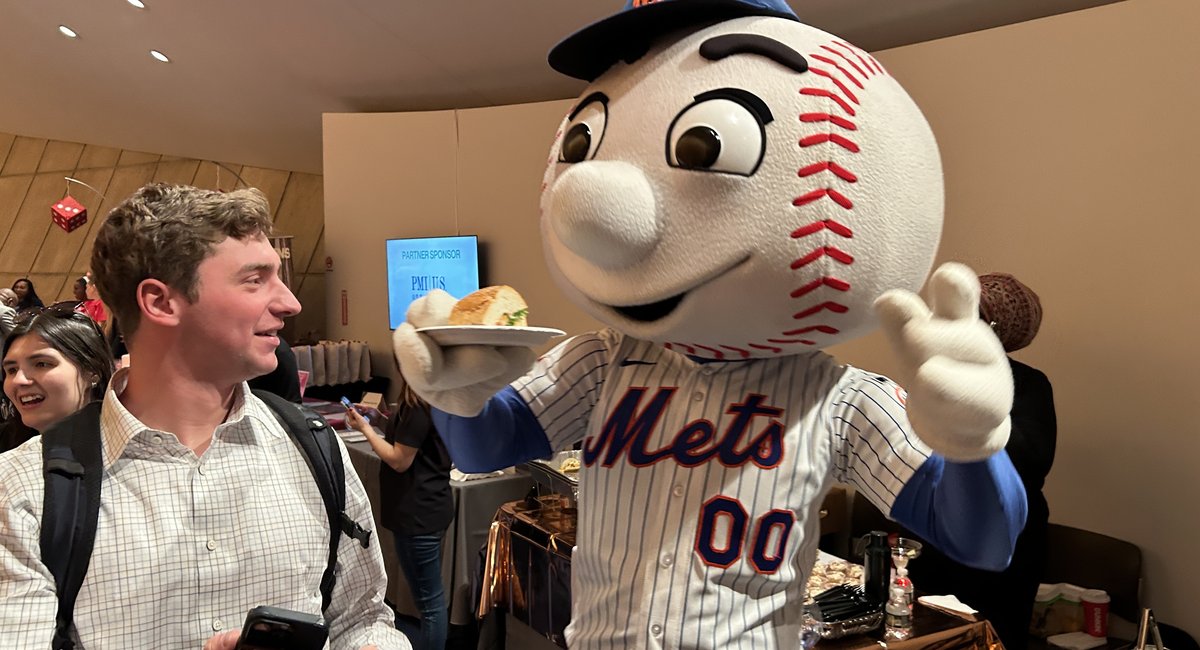 Mr. Met, egg creams and more: Outer boroughs get their day in Albany