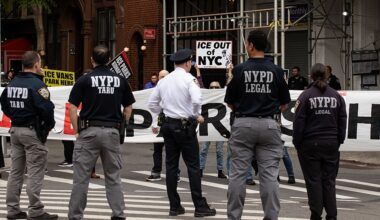 Manhattan parking garage yanks spaces for feds after group claims ICE parked there