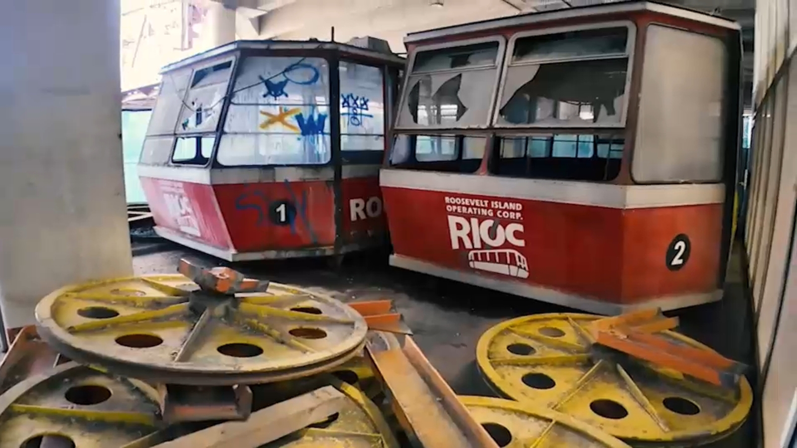 Push to repurpose 2 rotting original Roosevelt Island Tramway cabins grows, as tram celebrates 50th anniversary