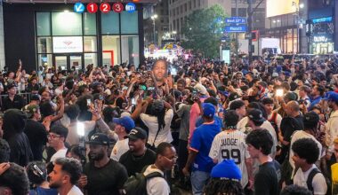 NYPD halts Knicks watch parties outside MSG after 'unruly' fans cause chaos