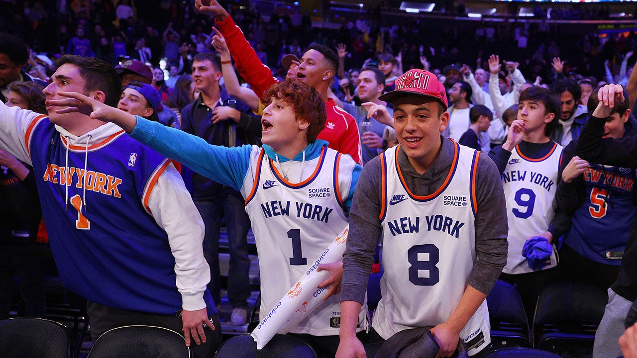 New York ready to combust as NYPD shut down Knicks watch party outside Madison Square Garden