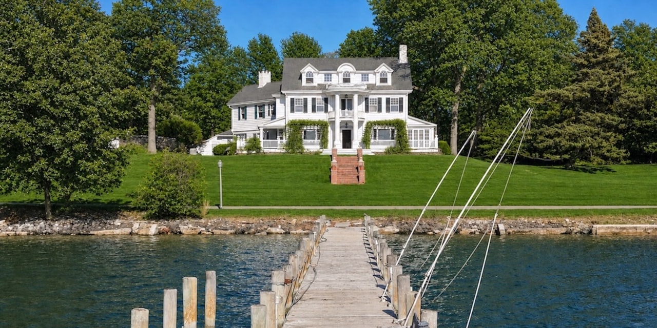 Exclusive | A Waterfront Home on New York’s Shelter Island Asks $19.995 Million