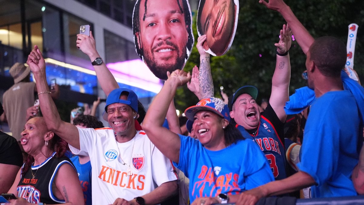 Rowdy Knicks fans get MSG watch party nixed ahead of Game 4 – NBC New York