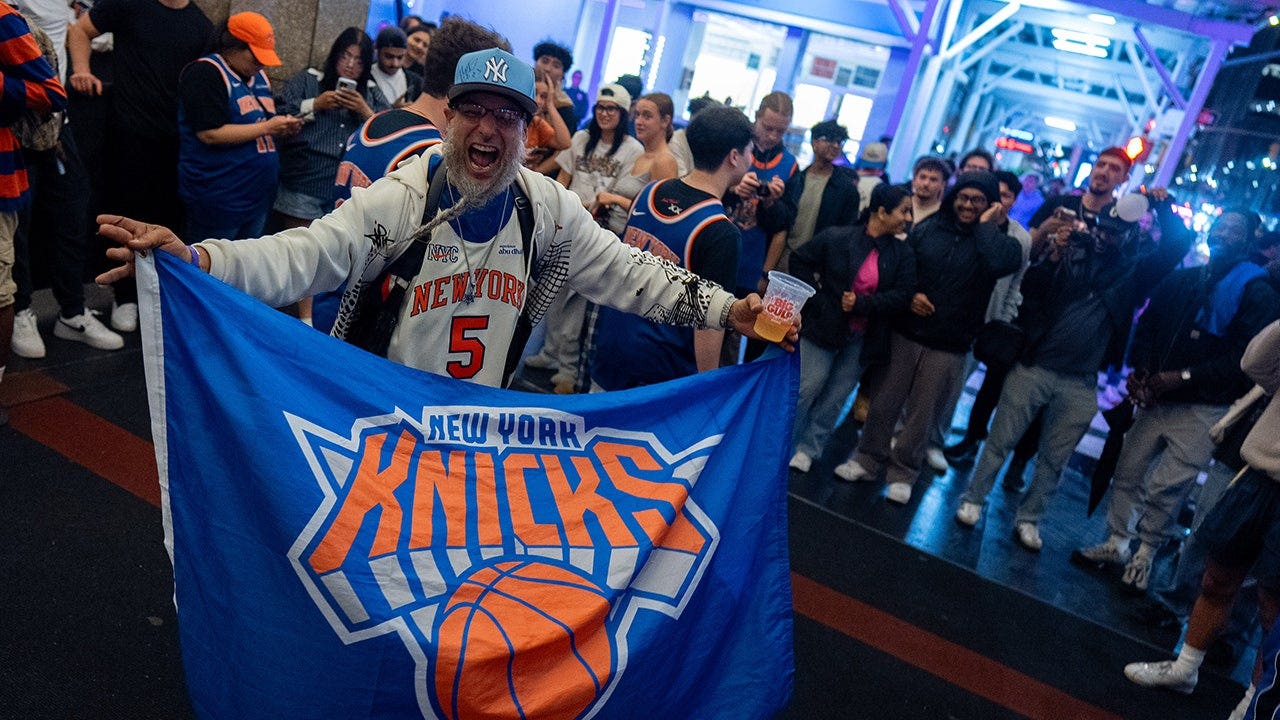 Knicks fans send NYC into chaos after franchise reaches first NBA Finals since 1999