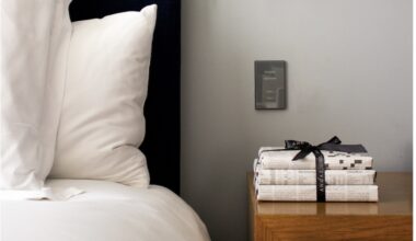 Andaz Fifth Avenue Offers Guests a Book-Themed Hotel Room With Free Reads from the New York Public Library