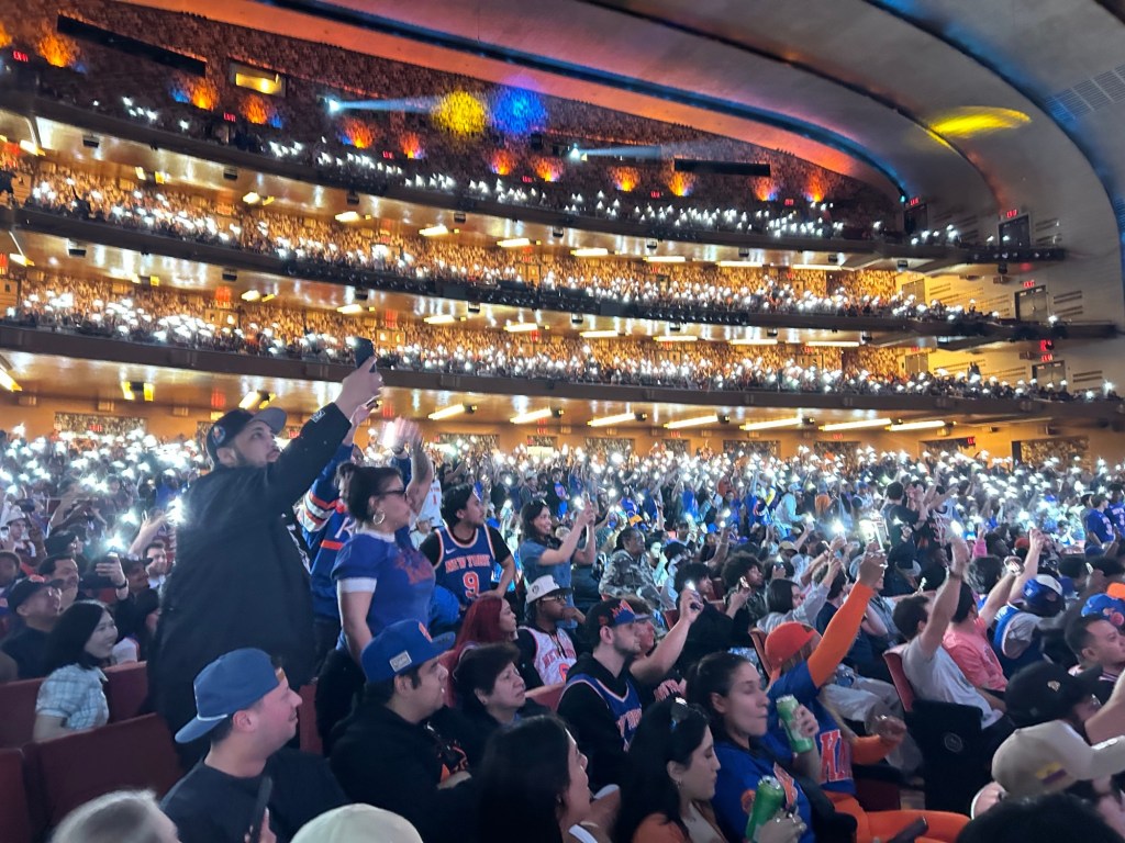 NYC erupts as Knicks sweep Cavaliers to earn first trip to NBA Finals since 1999 – Hartford Courant