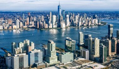 Manhattan rent hits all-time high as Jersey City prices fall in 2026