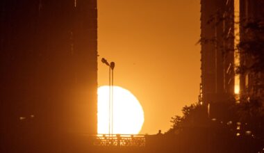 What to know about Manhattanhenge, NYC's sunset spectacle