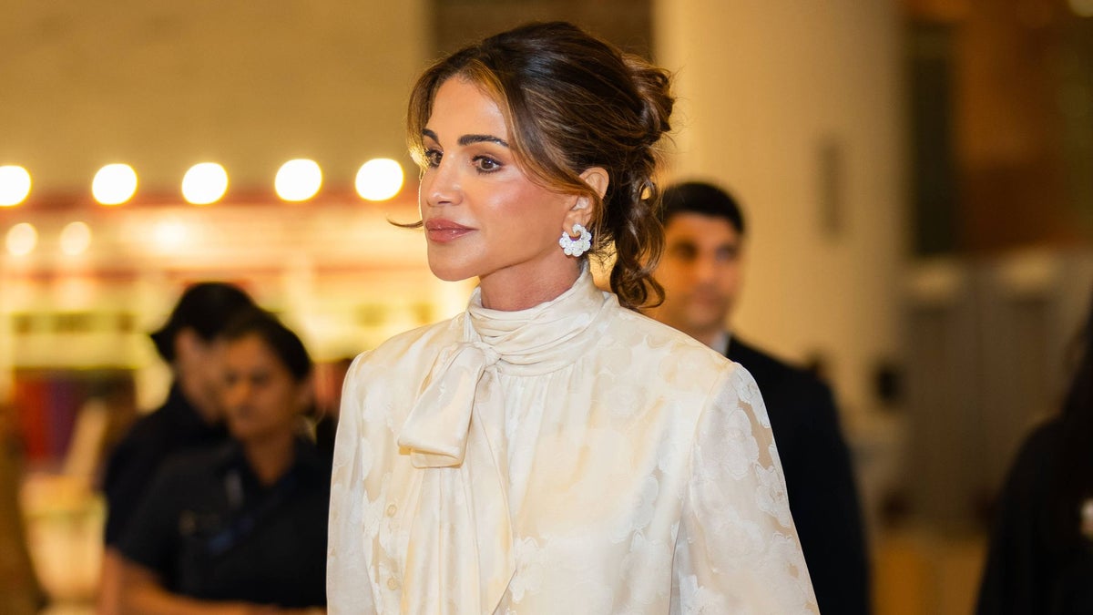 Queen Rania's timeless fashion formula: The style rules behind her elegant royal wardrobe