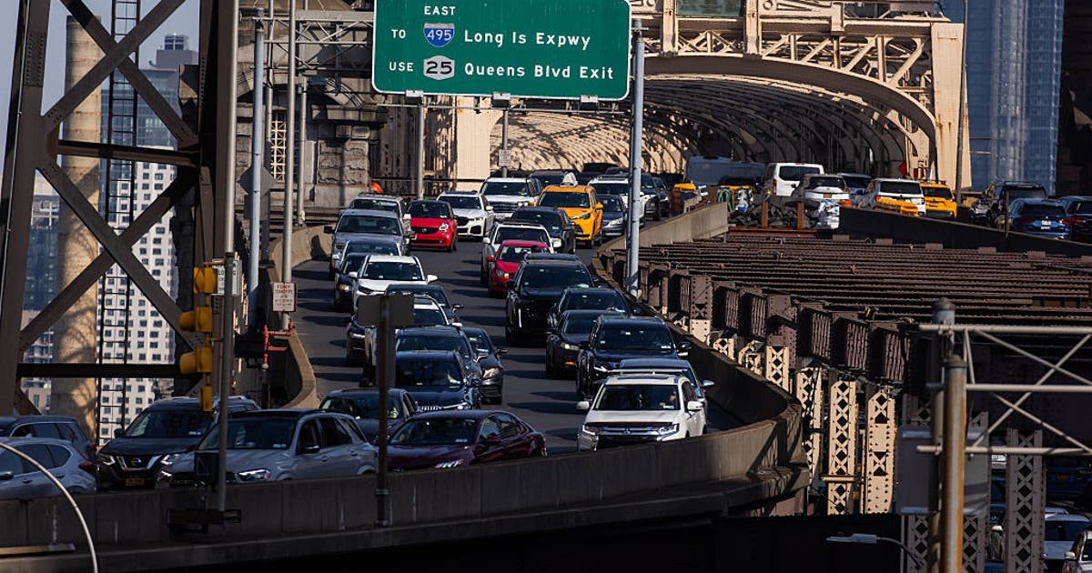 Queensboro Bridge crash kills 2 after e-scooter, bike collide: NYPD