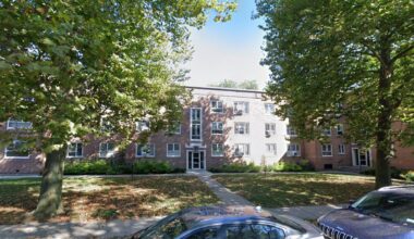 Elderly couple stabbed to death inside NYC apartment : cops