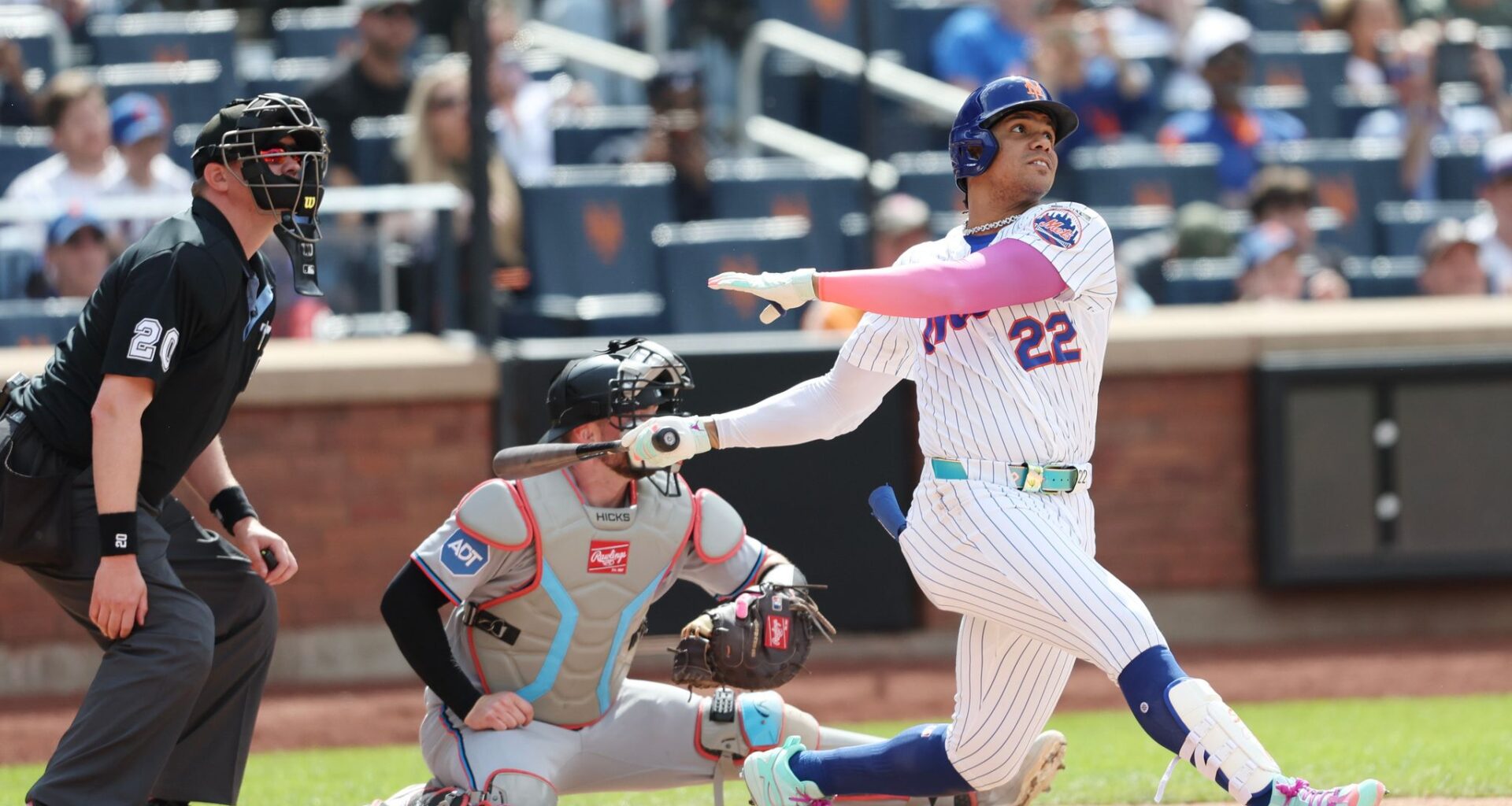 Soto's grand slam and Benge's leadoff homer help Mets pound Marlins 10-1 for 3-game sweep