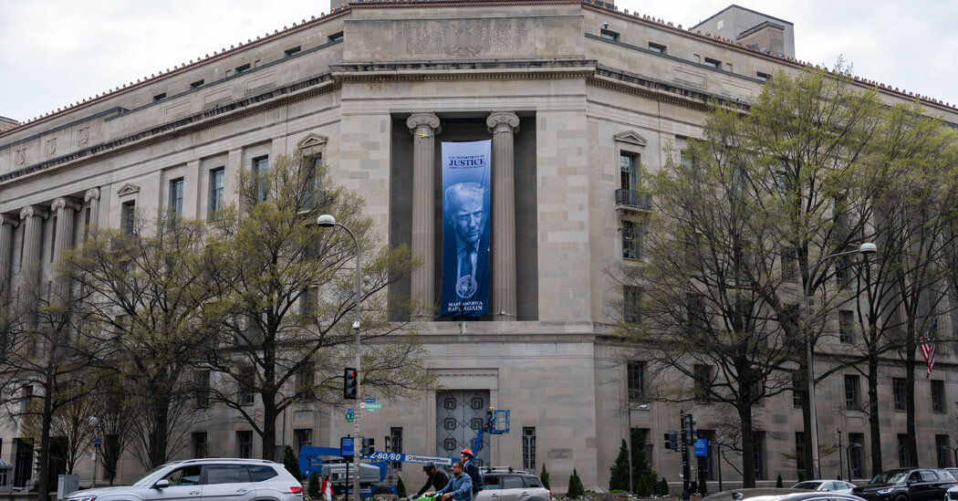 Live Updates: DOJ Sets Up Fund That Could Pay Trump Allies After President Drops $10 Billion Suit Against IRS