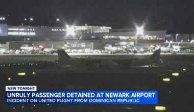 Passenger detained at Newark Airport after incident on United Airlines flight