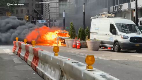 VIDEOS: Car catches fire and explodes near Charging Bull statue in Lower Manhattan