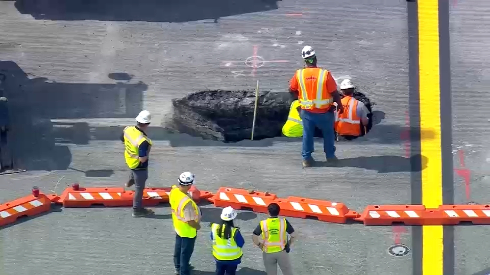 Crews work to repair large sinkhole on LaGuardia Airport runway; flights impacted Wednesday night