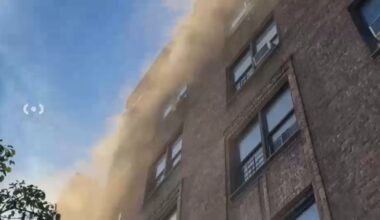 2 hurt amid apartment fire in Jackson Heights, Queens