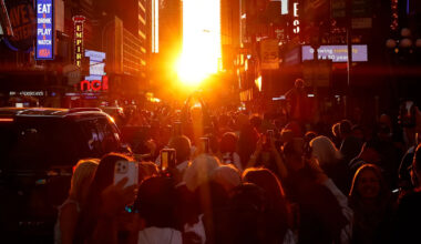 'Manhattanhenge' returns to NYC for a second night this evening. Here are the best spots to view the iconic sunset.