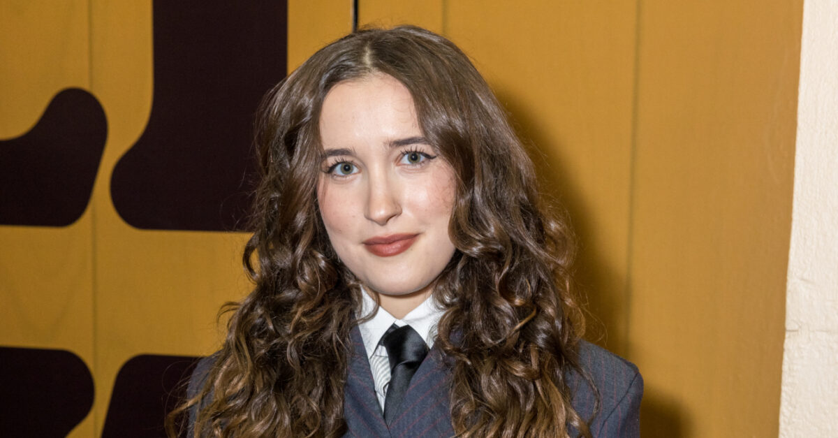 Gracie Lawrence, Jasmine Forsberg, Aubrey Matalon Will Lead The Hello Girls NYC Concert Reading Presentation