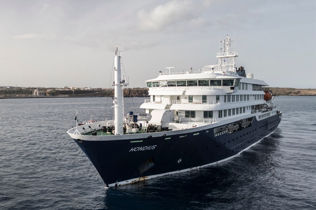 Aerial view of the MV Hondius cruise ship.