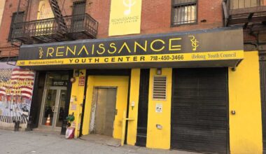 Bronx residents rally against funding cuts to Renaissance Youth Center – Bronx Times