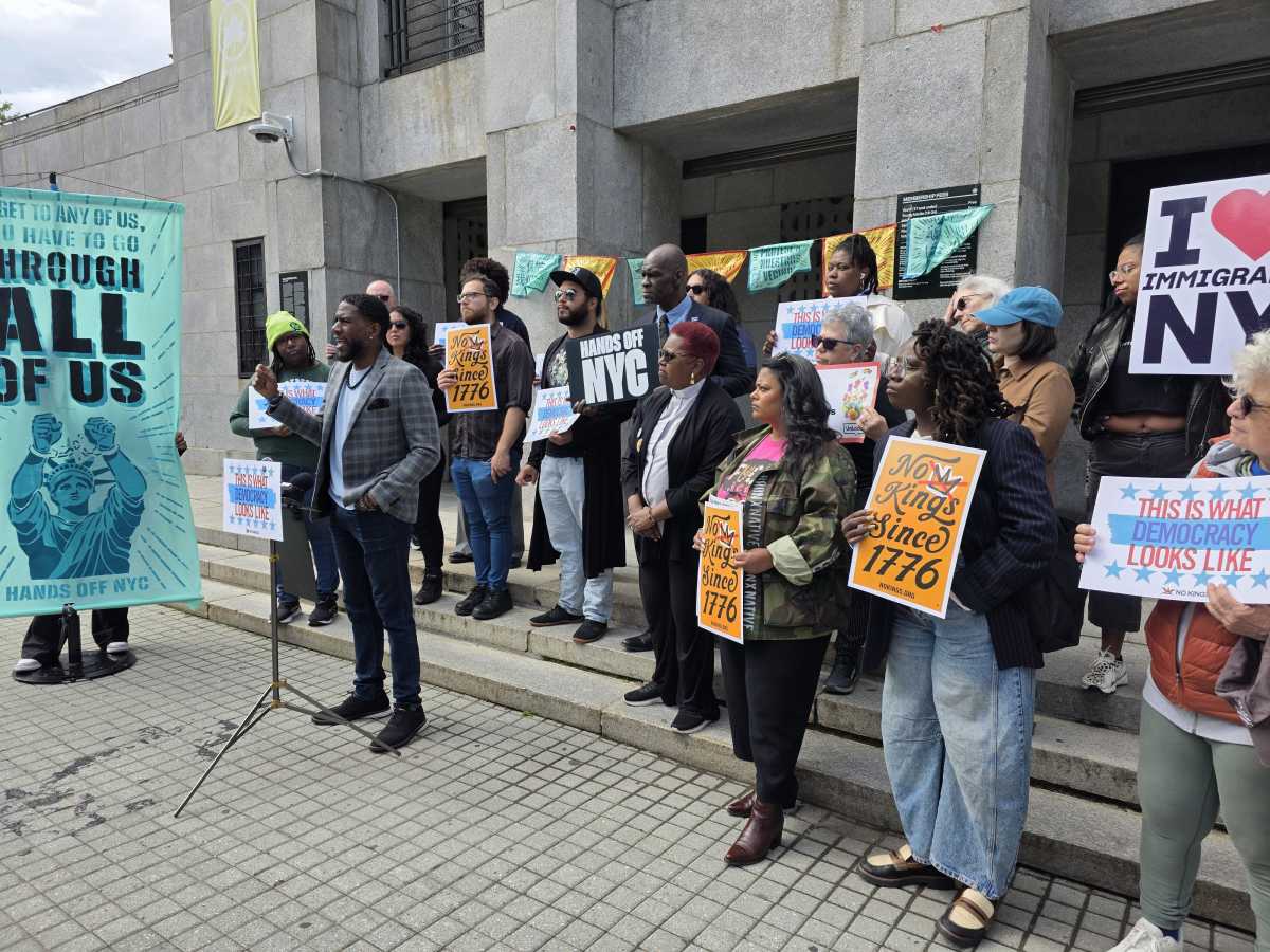 Public Advocate Jumaane Williams, Bronx orgs rally against ICE activity in Norwood – Bronx Times