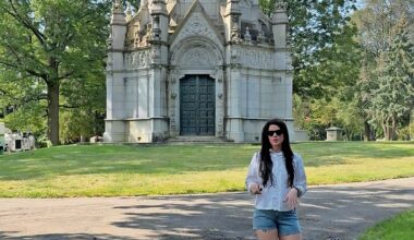 Bronx history influencer Sarah Eccles offered Instagram viewers a tour of Woodlawn Cemetery, highlighting its past and architectural features.