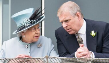 Queen Elizabeth was eager for ex-Prince Andrew to become British trade envoy, documents say