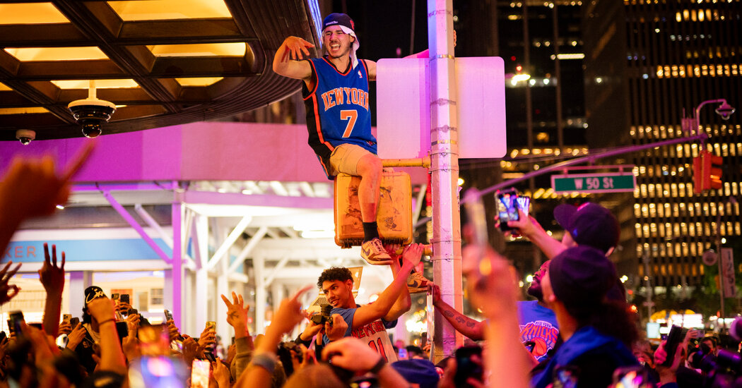Knicks Fans Celebrate the Team’s First NBA Finals Appearance Since 1999