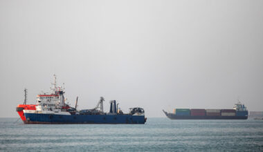 Iran War Live Updates: U.S. Again Conducts Strikes in Iran as Trump Expresses Indifference to Midterms Pressure
